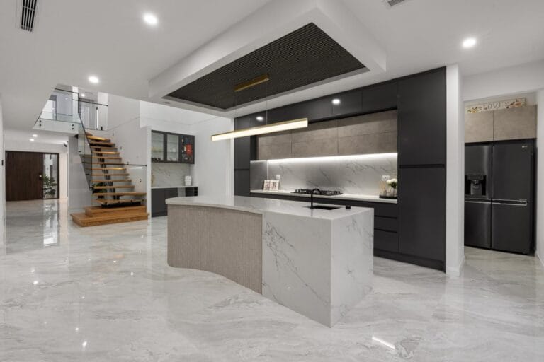 Sommervaille, Catherine Field6