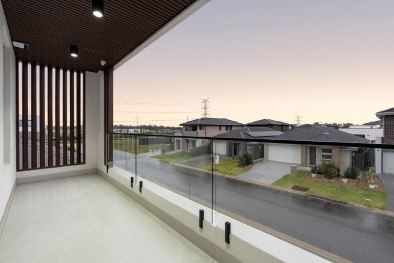 Sommervaille, Catherine Field7